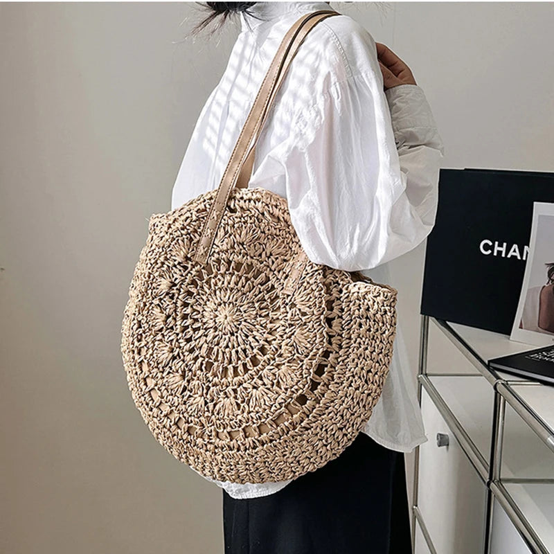 Round Straw Tote