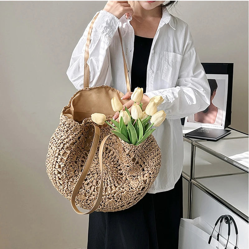 Round Straw Tote