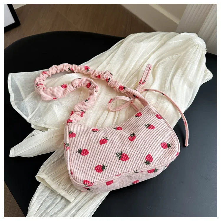 Underarm Strawberry Print Tote