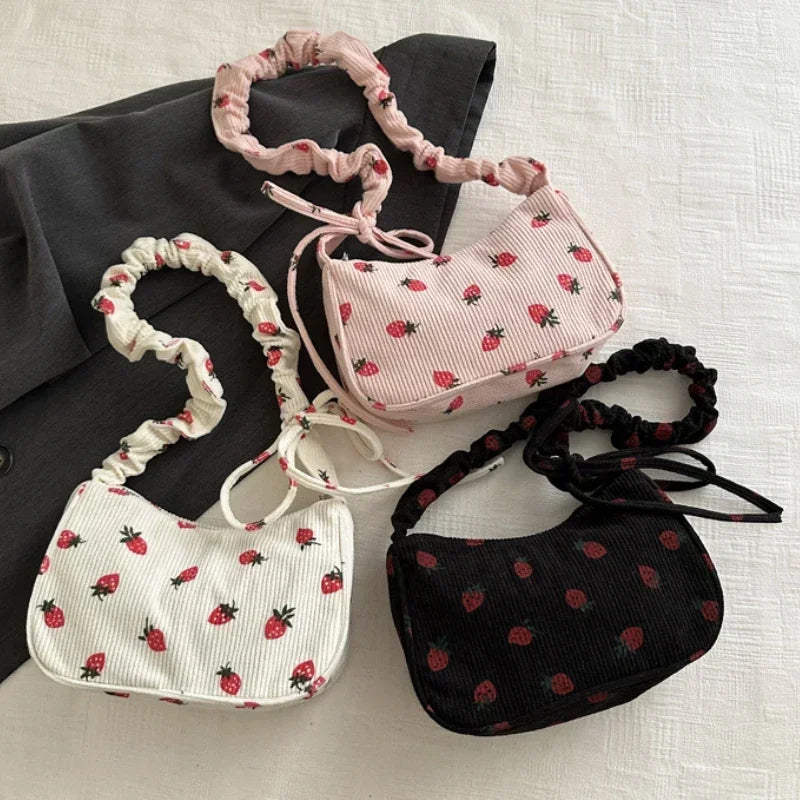 Underarm Strawberry Print Tote