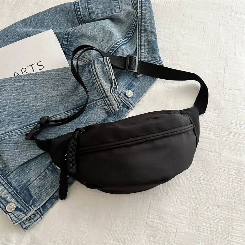 Half Moon Oxford Fanny