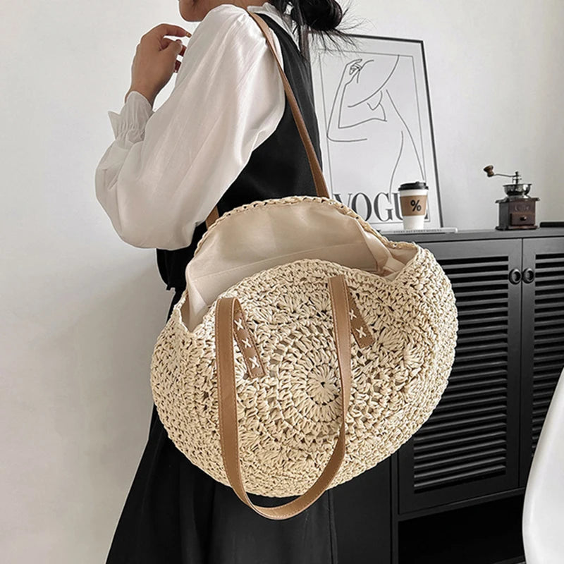 Round Straw Tote