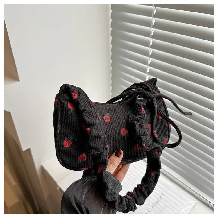 Underarm Strawberry Print Tote
