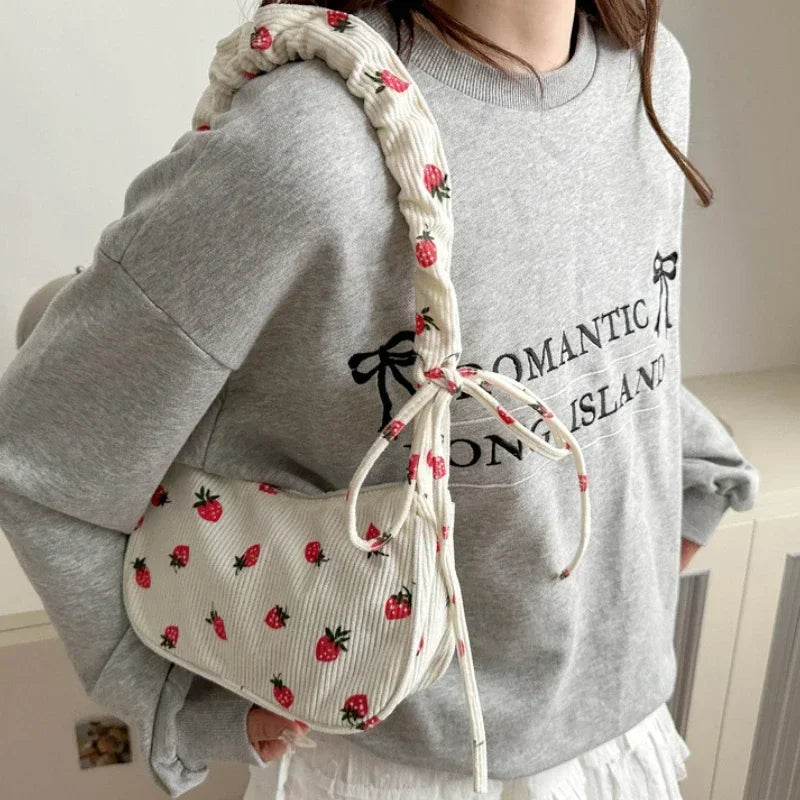 Underarm Strawberry Print Tote
